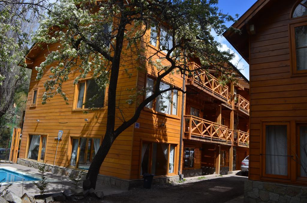 Apart Hotel Robles Del Sur San Martín de los Andes Exterior foto
