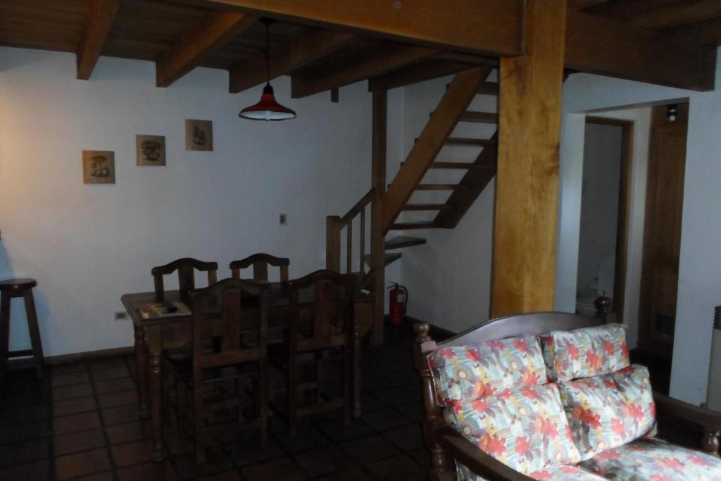 Apart Hotel Robles Del Sur San Martín de los Andes Quarto foto