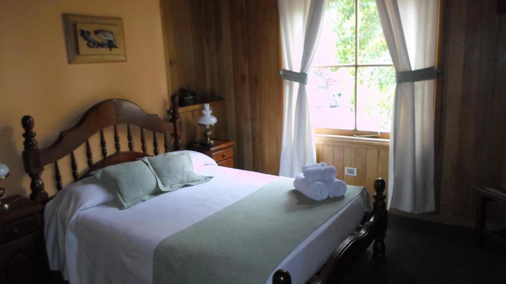 Apart Hotel Robles Del Sur San Martín de los Andes Quarto foto