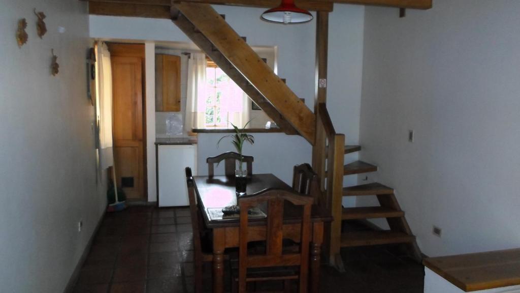 Apart Hotel Robles Del Sur San Martín de los Andes Quarto foto