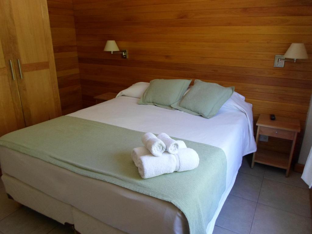 Apart Hotel Robles Del Sur San Martín de los Andes Quarto foto