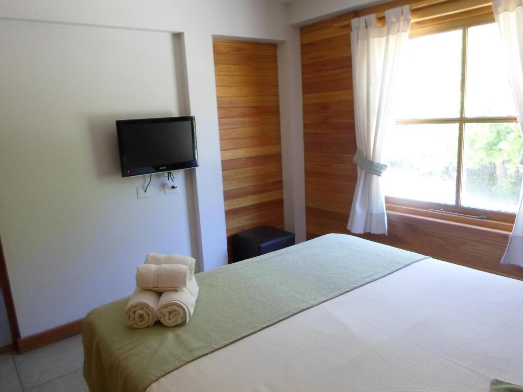 Apart Hotel Robles Del Sur San Martín de los Andes Quarto foto